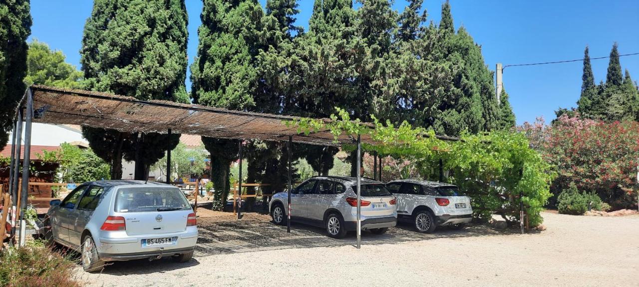 Fenetre Sur Les Alpilles Bed & Breakfast Saint-Martin-de-Crau Dış mekan fotoğraf
